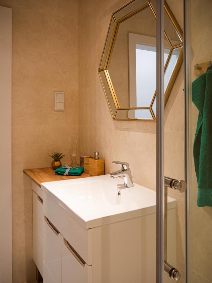 Przytulny Apartament Z Ogrodkiem Красков Екстериор снимка